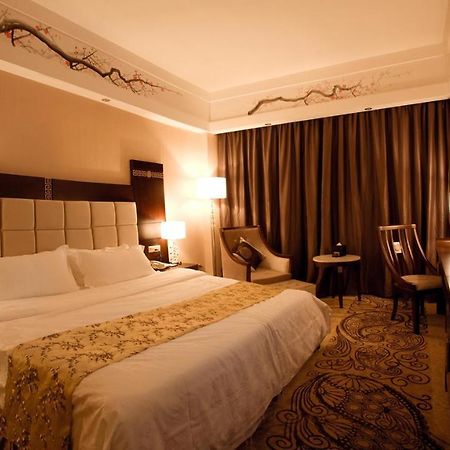 Guilin Golden Crown International Hotel Exterior foto