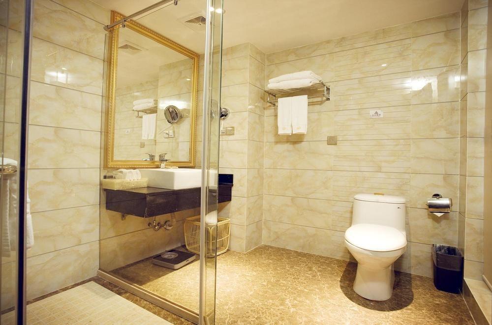 Guilin Golden Crown International Hotel Exterior foto